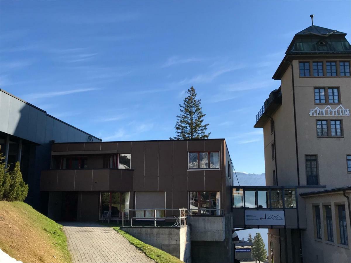 Sportlodge Muerren エクステリア 写真